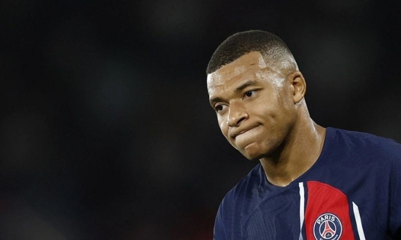 Lương của Mbappe tính ra tiền Việt là bao nhiêu?